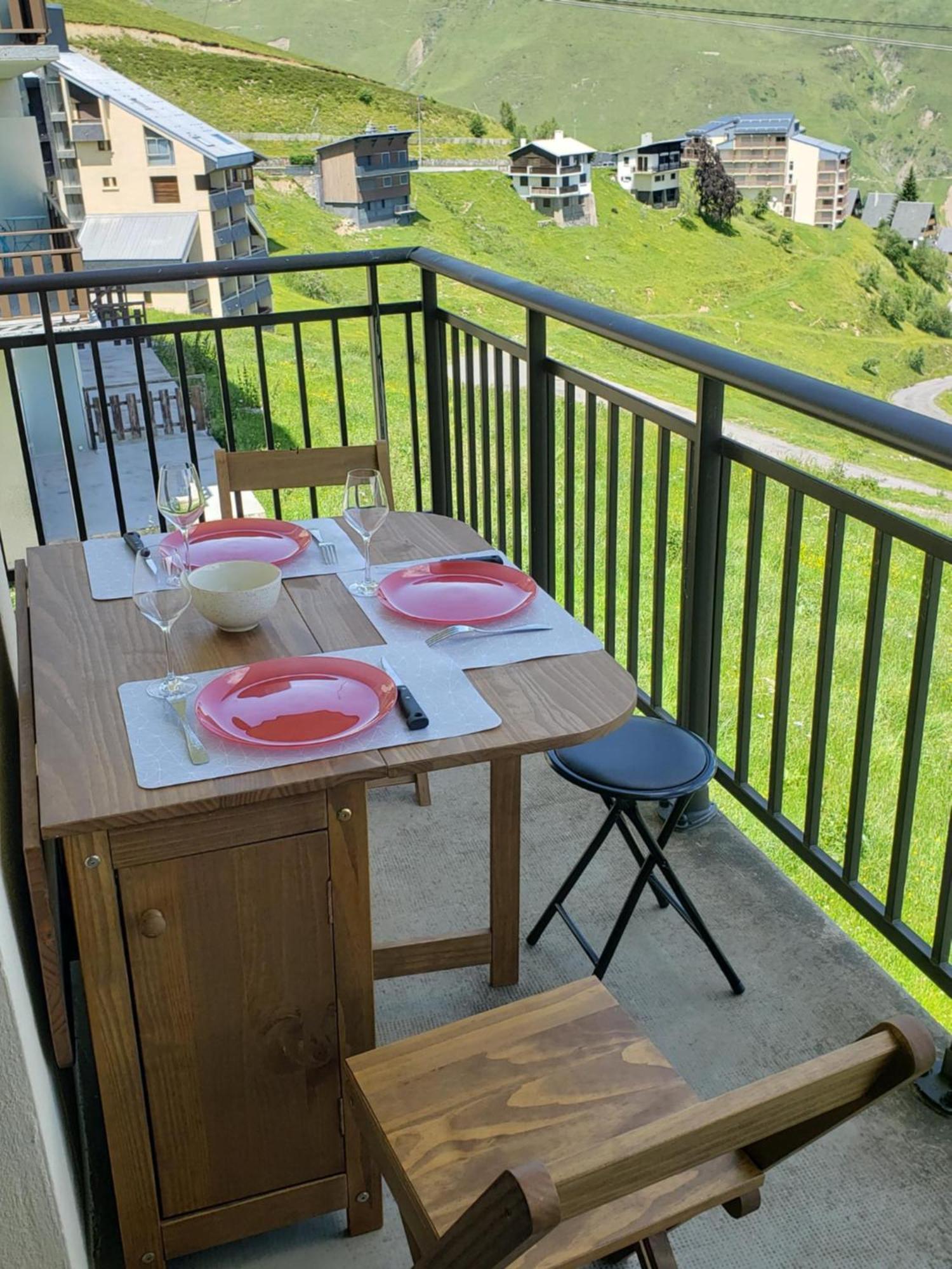Vue Panoramique Sur Les Pyrenees Apartment *
